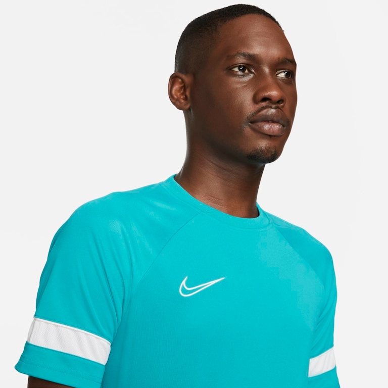 Camiseta Nike Dri-FIT Academy Masculina - Foto 3