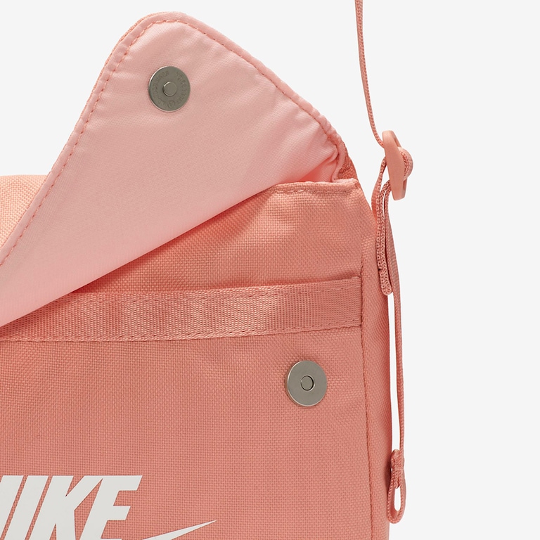 Bolsa Transversal Nike Sportswear Futura 365 Feminina - Foto 6