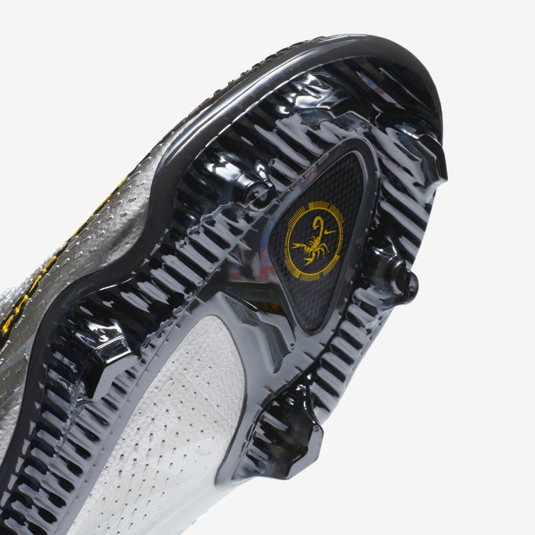 Chuteira Nike Phantom GT Scorpion Elite Campo - Foto 7