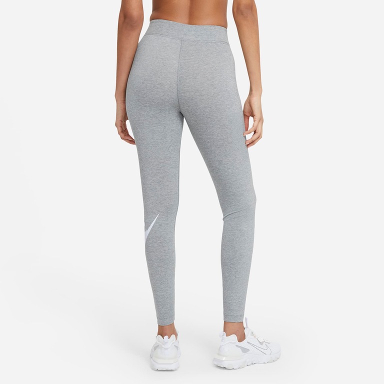 Legging Nike Sportswear Essential Feminina - Foto 2