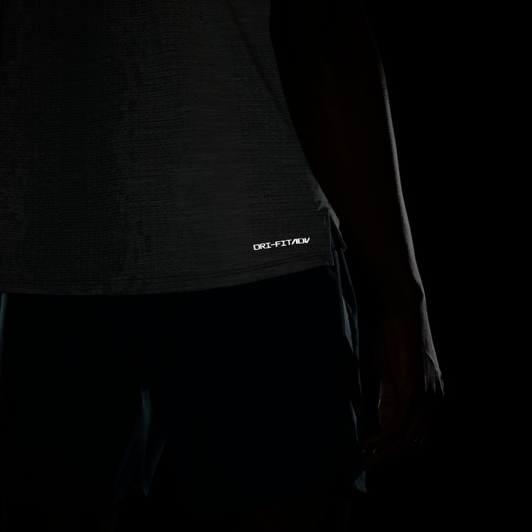 Camiseta Nike Dri-FIT ADV Techknit Ultra Masculina - Foto 10