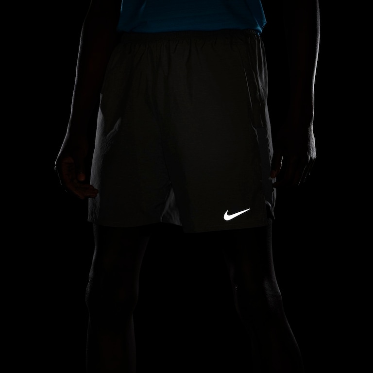 Shorts Nike Challenger Masculino - Foto 9