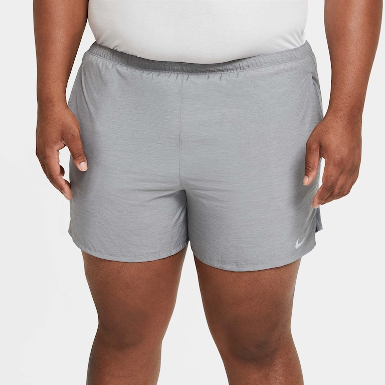 Shorts Nike Dri-FIT Challenger Masculino - Foto 3