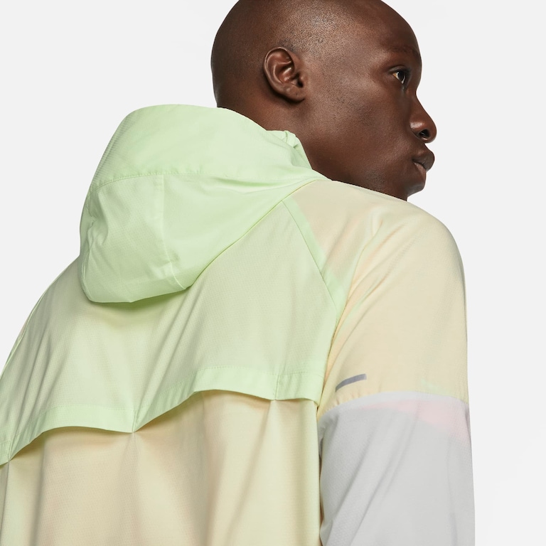 Jaqueta Nike Repel UV Windrunner Masculina - Foto 5