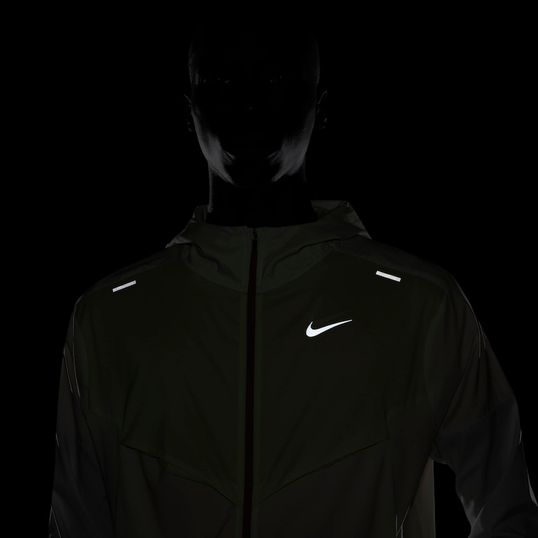 Jaqueta Nike Repel UV Windrunner Masculina - Foto 10