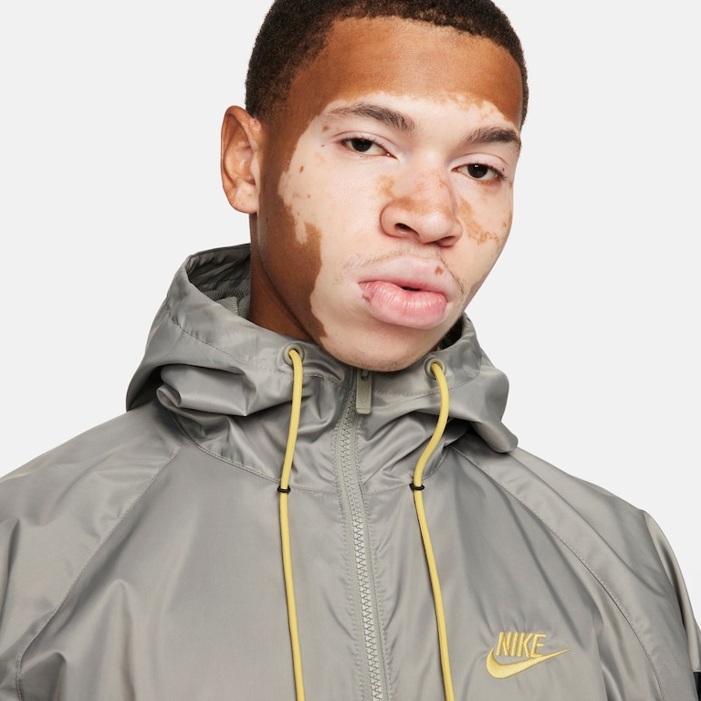 Jaqueta Nike Sportswear Windrunner Masculina - Foto 3