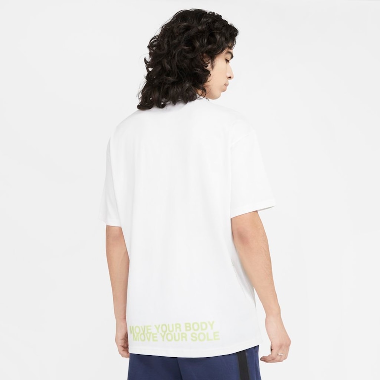 Camiseta Nike Sportswear Masculina - Foto 2