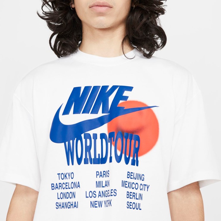 Camiseta Nike Sportswear Masculina - Foto 3