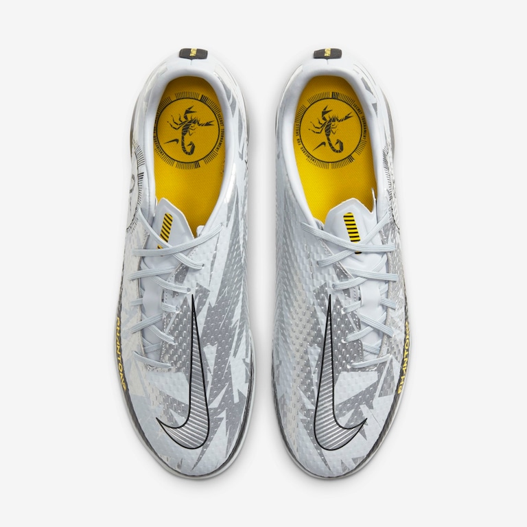 Chuteira Nike Phantom GT Scorpion Academy Futsal - Foto 4