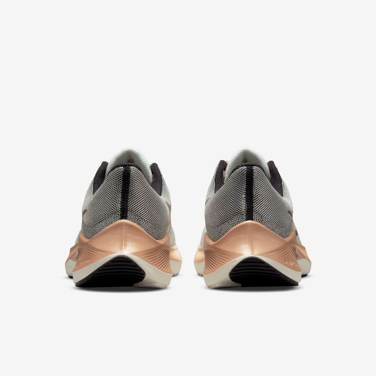 Tênis Nike Winflo 8 Premium Feminino - Foto 6