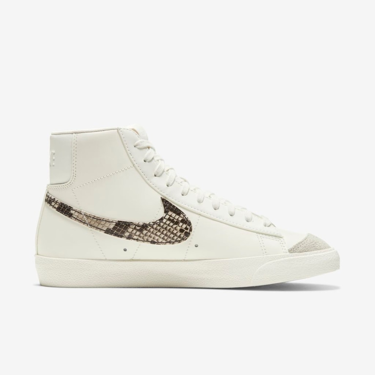 Tênis Nike Blazer Mid '77 Edição Especial Feminino - Foto 3