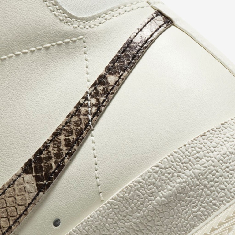 Tênis Nike Blazer Mid '77 Edição Especial Feminino - Foto 8