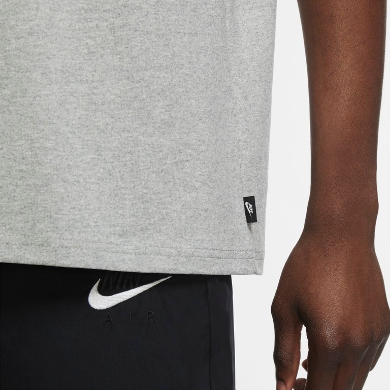 Camiseta Nike Sportswear Premium Essential Masculina - Foto 4