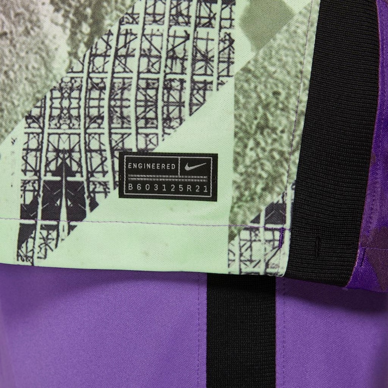 Camiseta Nike Tottenham III 2021/22 Torcedor Pro Masculina - Foto 4