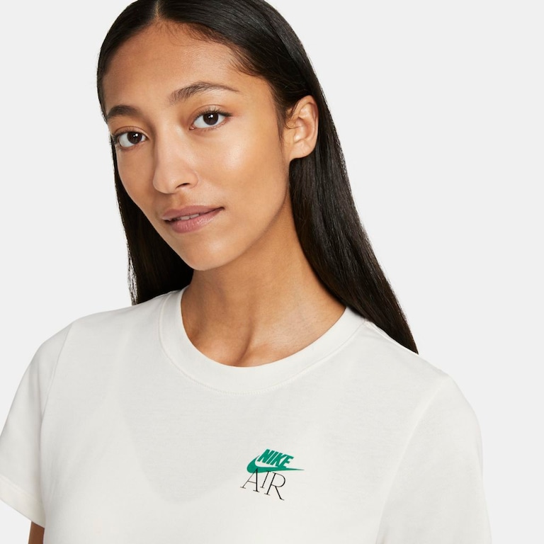 Camiseta Nike Sportswear Feminina - Foto 3