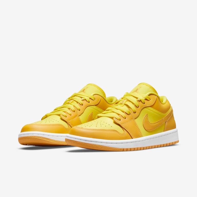 Tênis Air Jordan 1 Low Feminino - Foto 5