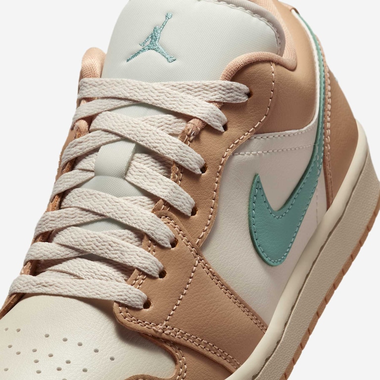 Tênis Air Jordan 1 Low Feminino - Foto 7