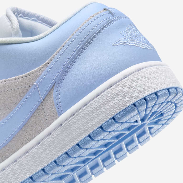 Tênis Air Jordan 1 Low Feminino - Foto 9