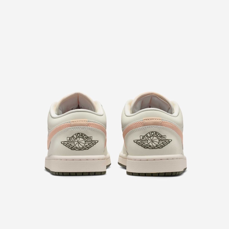 Tênis Air Jordan 1 Low Feminino - Foto 6