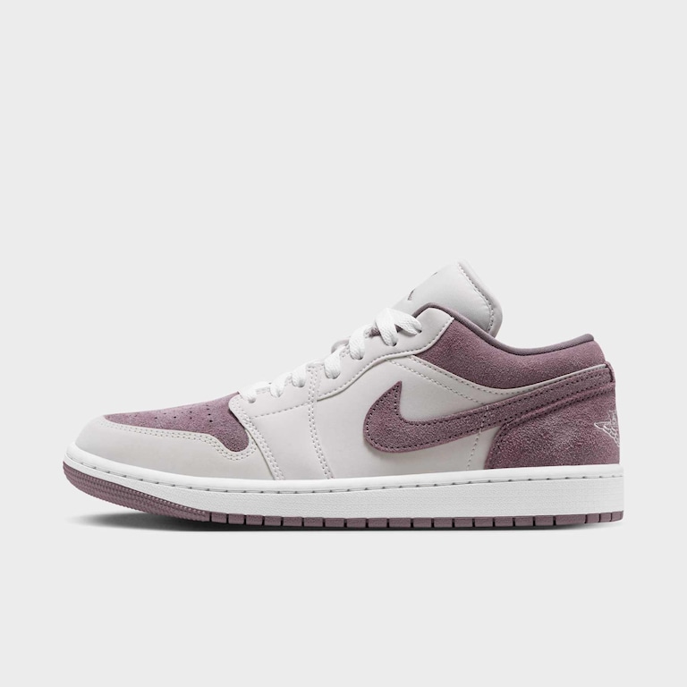 Tênis Air Jordan 1 Low Feminino - Foto 1