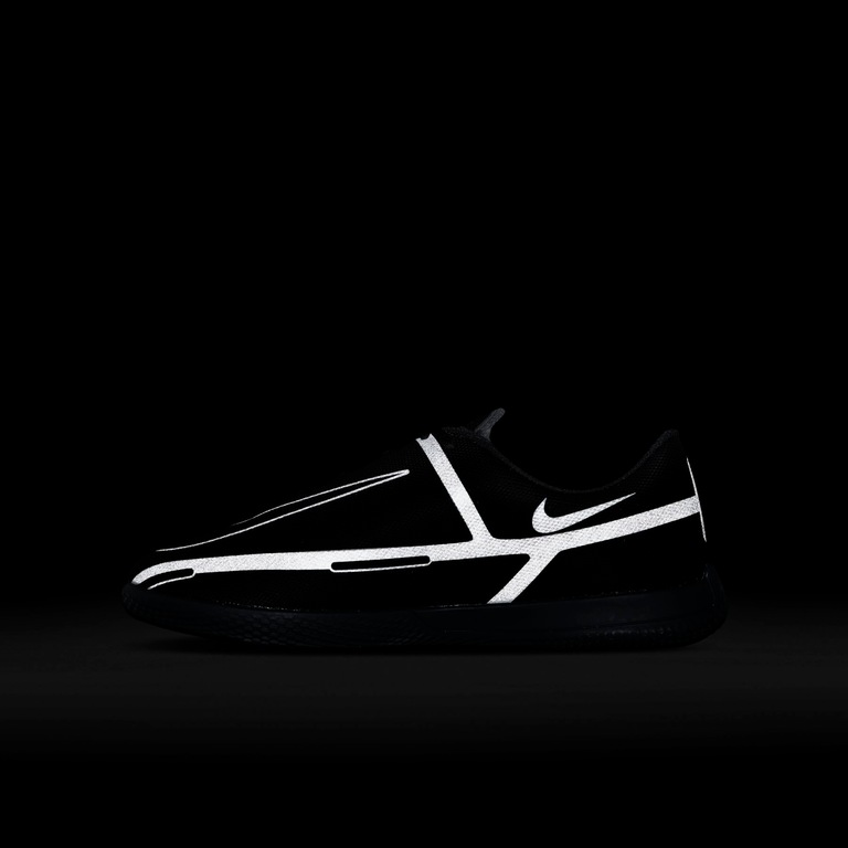 Chuteira Nike Phantom GT2 Club IC Infantil Futsal - Foto 12