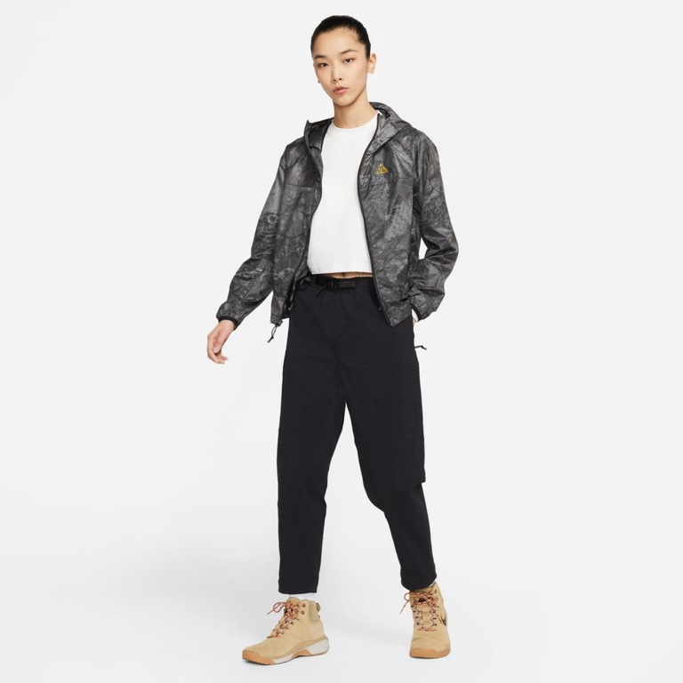Jaqueta Nike ACG Windbreaker Feminina - Foto 7
