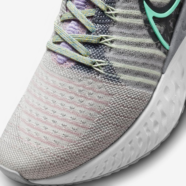 Tênis Nike React Infinity Run Flyknit 2 ""Made From Sport"" Feminino - Foto 7
