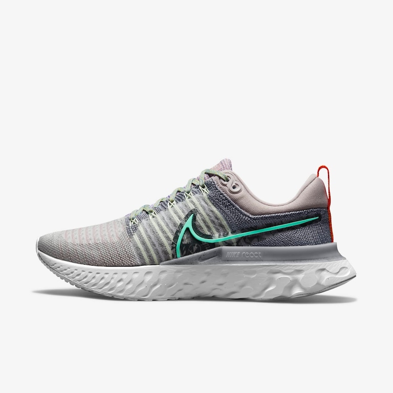 Tênis Nike React Infinity Run Flyknit 2 ""Made From Sport"" Feminino - Foto 1