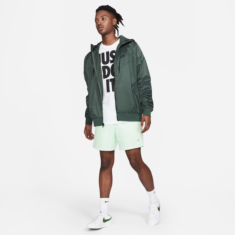 Camiseta Nike Sportswear Masculina - Foto 4