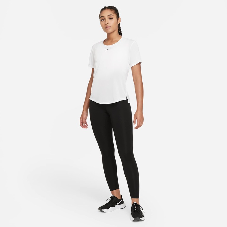 Camiseta Nike Dri-FIT One Feminina - Foto 5