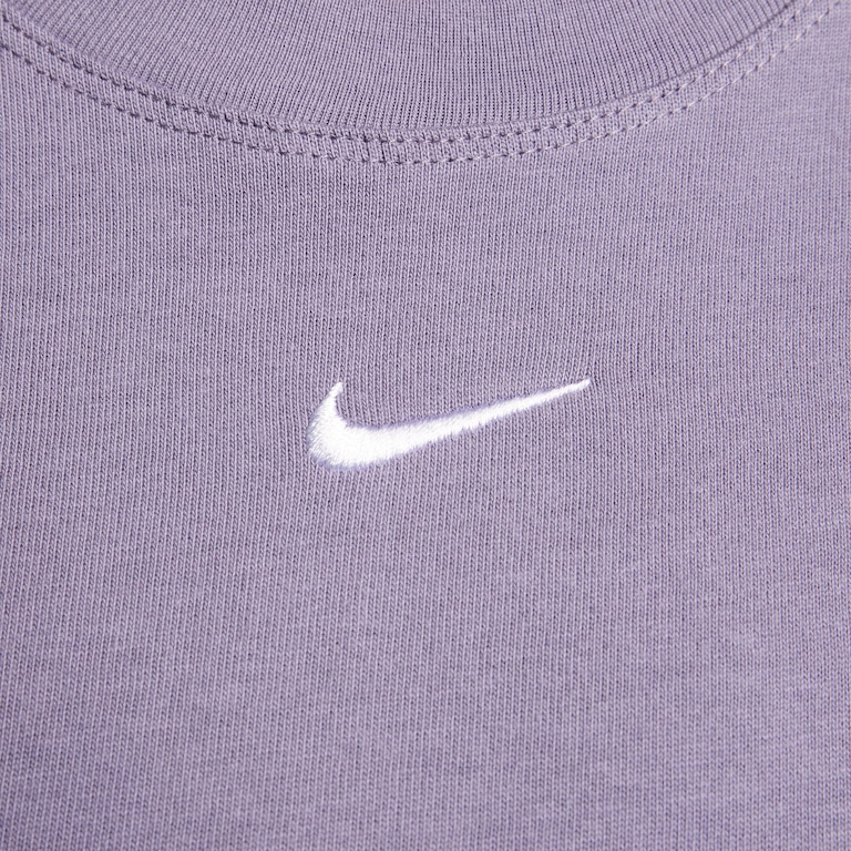 Camiseta Nike Sportswear Essentials Feminina - Foto 3