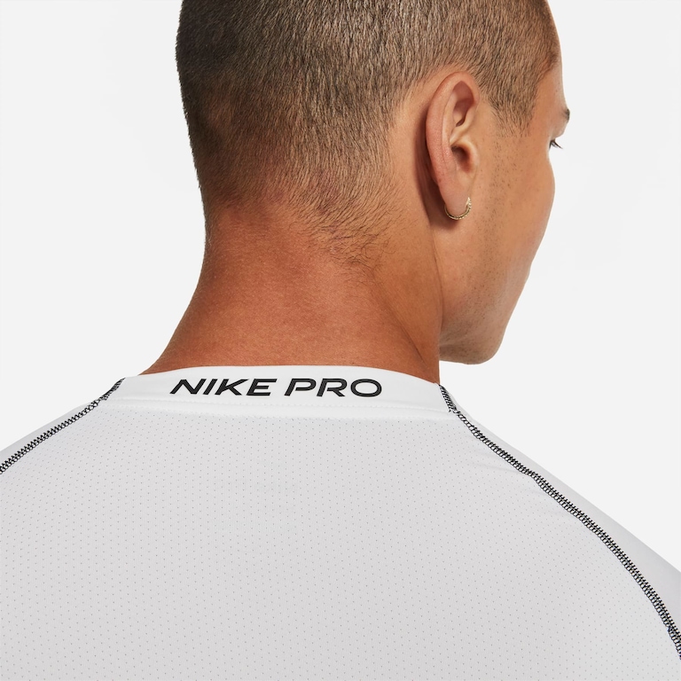 Camiseta Nike Pro Dri-FIT Masculina - Foto 4