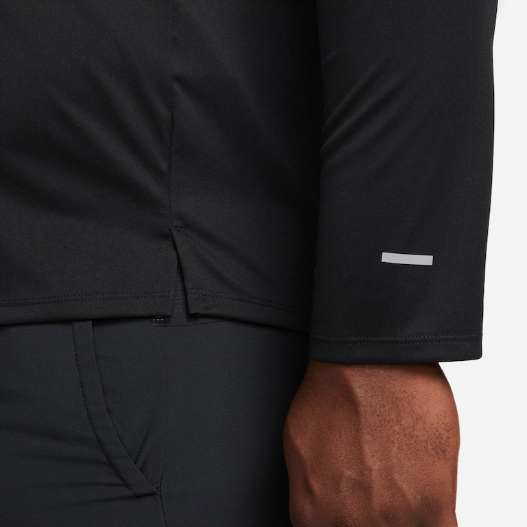 Camiseta Nike Dri-FIT UV Miler Masculina - Foto 11