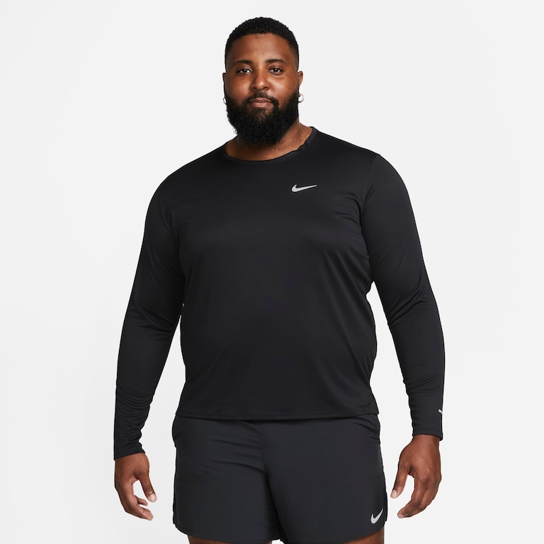 Camiseta Nike Dri-FIT UV Miler Masculina - Foto 8