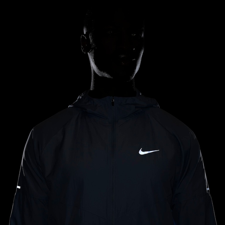 Jaqueta Nike Repel Miler Masculina - Foto 8