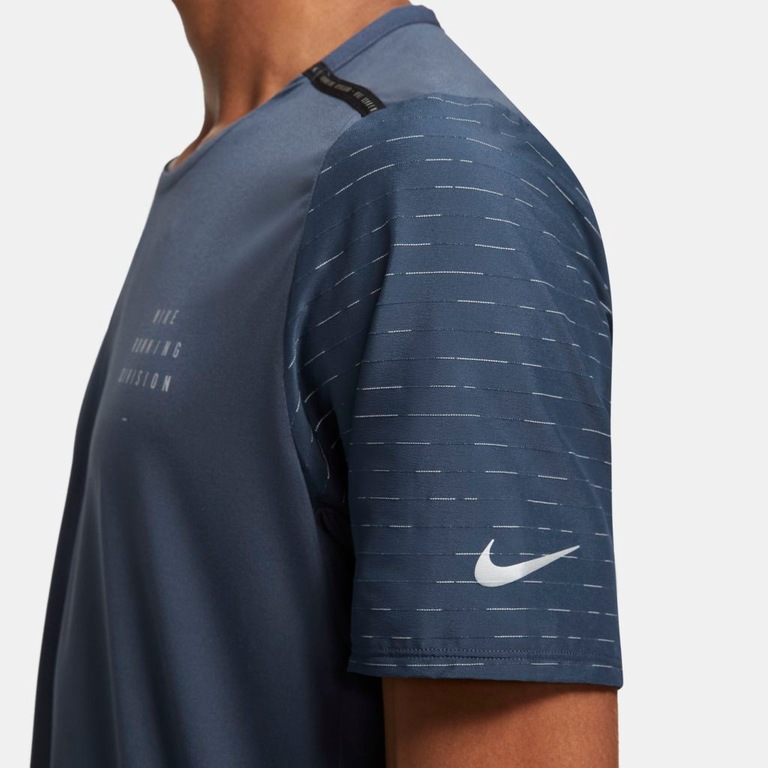 Camiseta Nike Dri-FIT Rise 365 Run Division Masculina - Foto 5