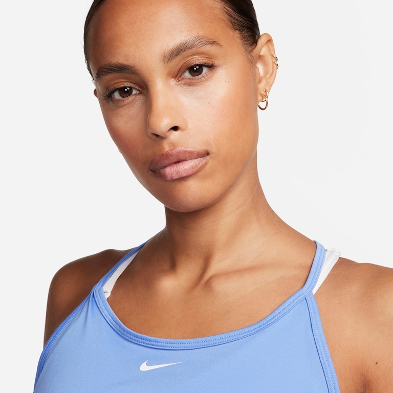 Regata Nike Dri-FIT One Elastika Feminina - Foto 3