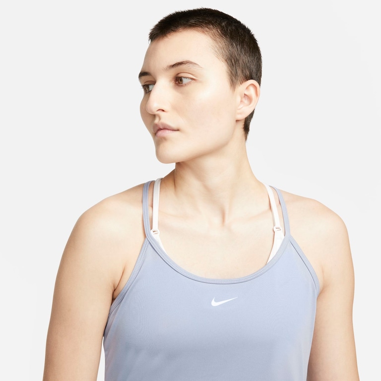 Regata Nike Dri-FIT One Elastika Feminina - Foto 3