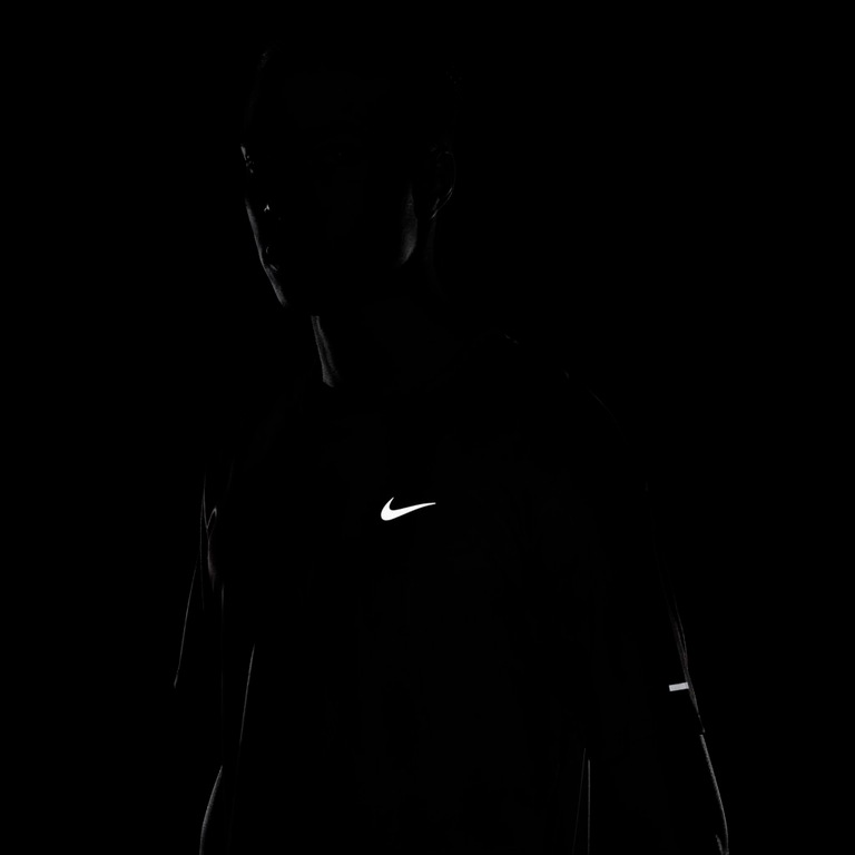 Camiseta Nike Dri-FIT Miler Wild Run Masculina - Foto 7