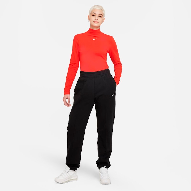 Camiseta Nike Sportswear Collection Essentials Feminina - Foto 4
