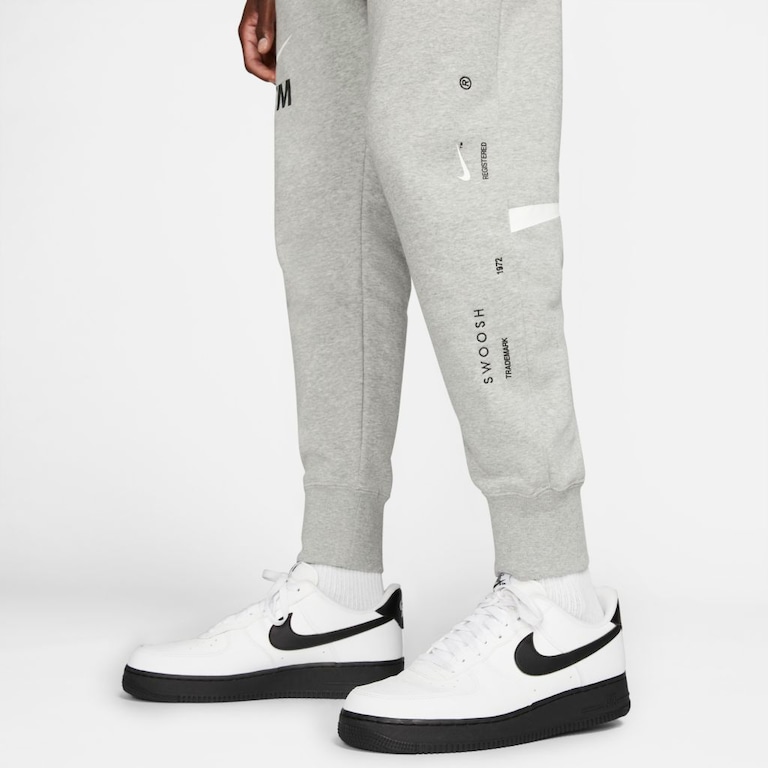 Calça Nike Sportswear Swoosh Masculina - Foto 4