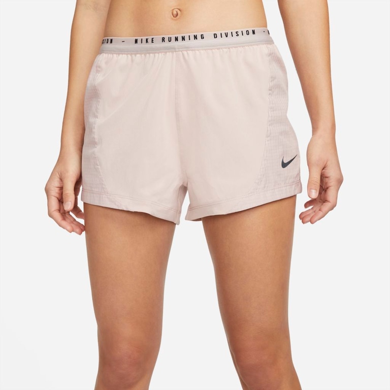 Shorts Nike Dri-FIT Run Division Tempo Luxe Feminino - Foto 2