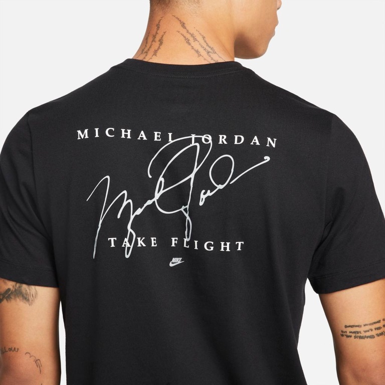 Camiseta Jordan Flight Essentials Masculina - Foto 4