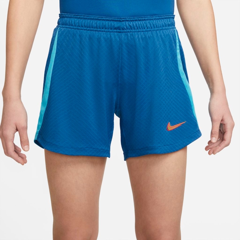 Shorts Nike Dri-FIT Strike Feminino - Foto 2
