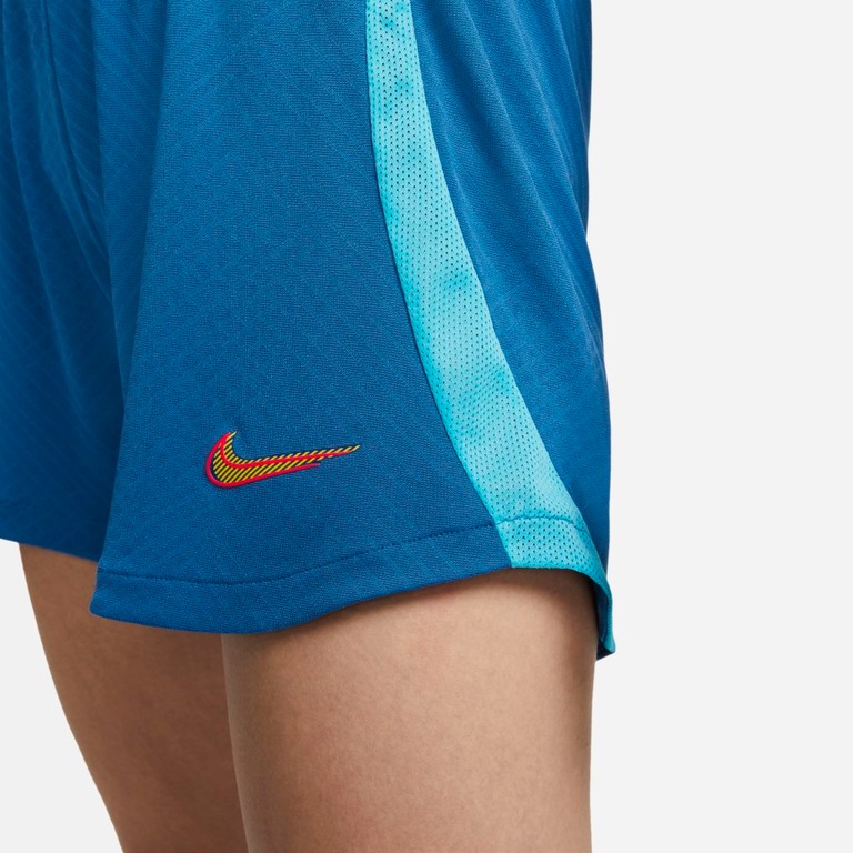 Shorts Nike Dri-FIT Strike Feminino - Foto 5