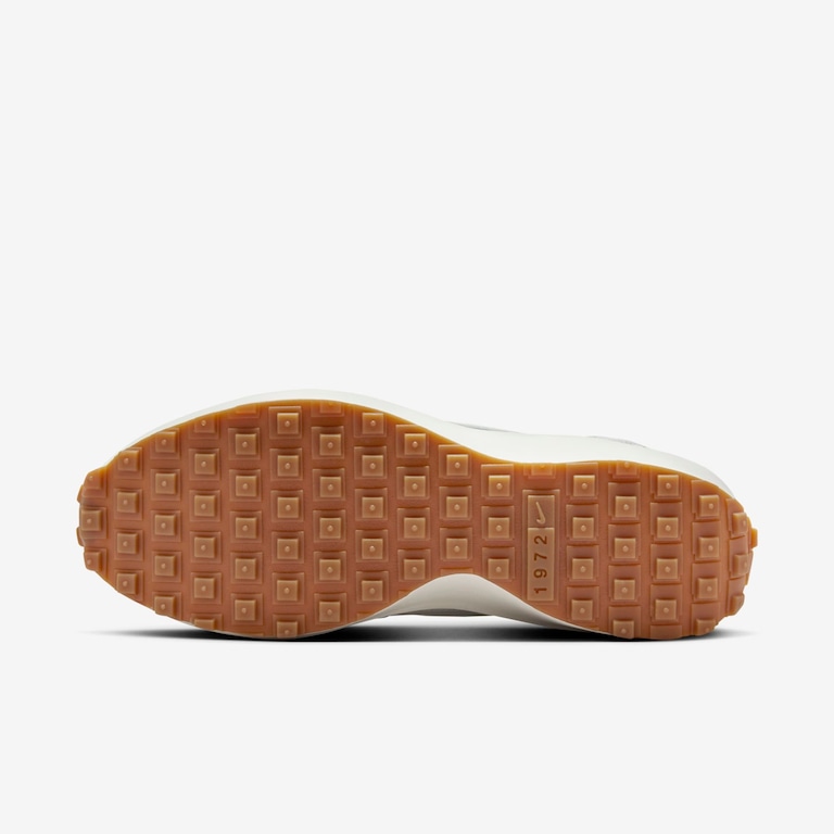 Tênis Nike Waffle Debut Feminino - Foto 8