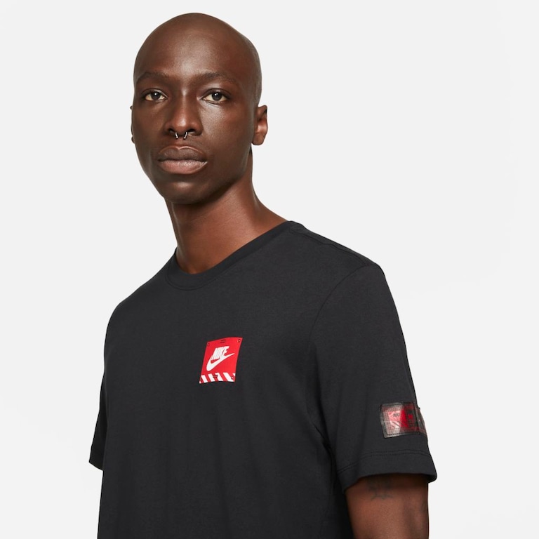 Camiseta Nike Sportswear Masculina - Foto 3