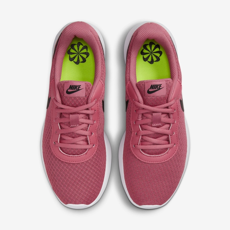 Tênis Nike Tanjun Feminino - Foto 4