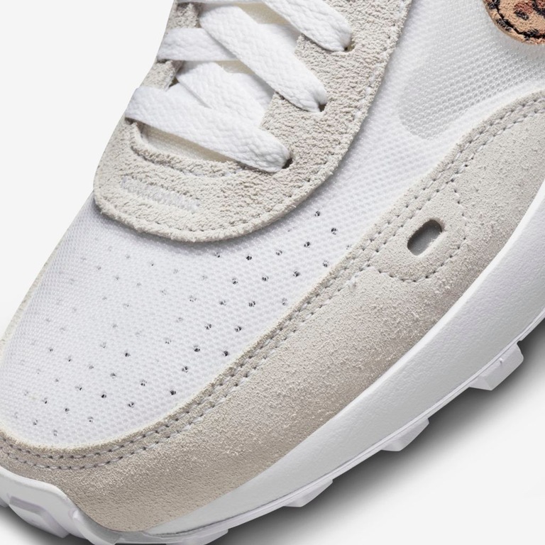 Tênis Nike Sportswear Waffle One SE Feminino - Foto 7