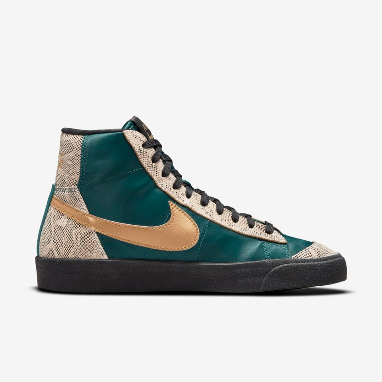 Tênis Nike Blazer Mid 77 "Lucha Libre" Feminino - Foto 3
